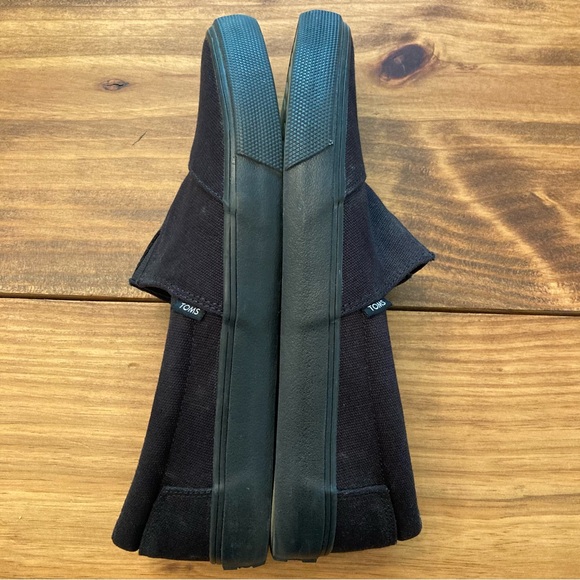 Toms Fenix Slip On Sneakers - Picture 4 of 9